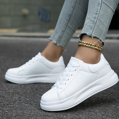 Schlichte weiße Sneakers für Damen