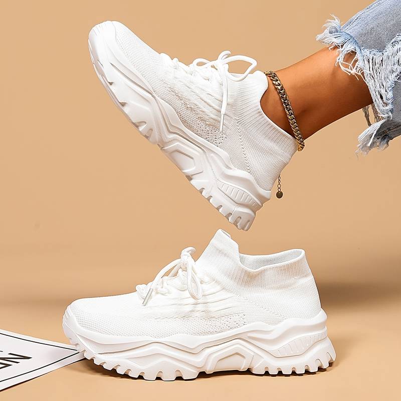 Orthopädische Trendschuhe mit zusätzlicher Fußunterstützung – Innenansicht | Schuh Galaxy