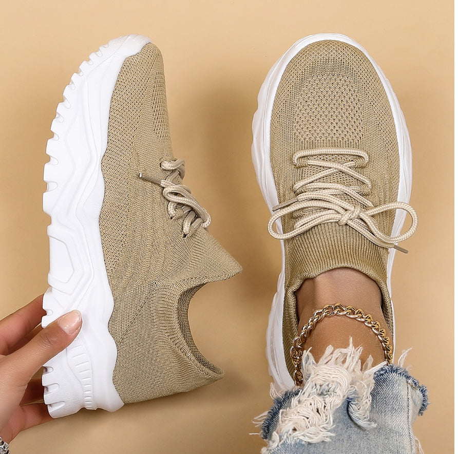 Orthopädische Trendschuhe mit zusätzlicher Fußunterstützung – Seitenansicht | Schuh Galaxy