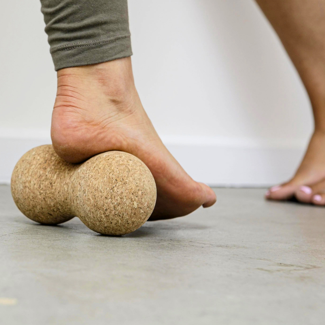 CorkPeanut Massage Ball – Seitenansicht | Schuh Galaxy
