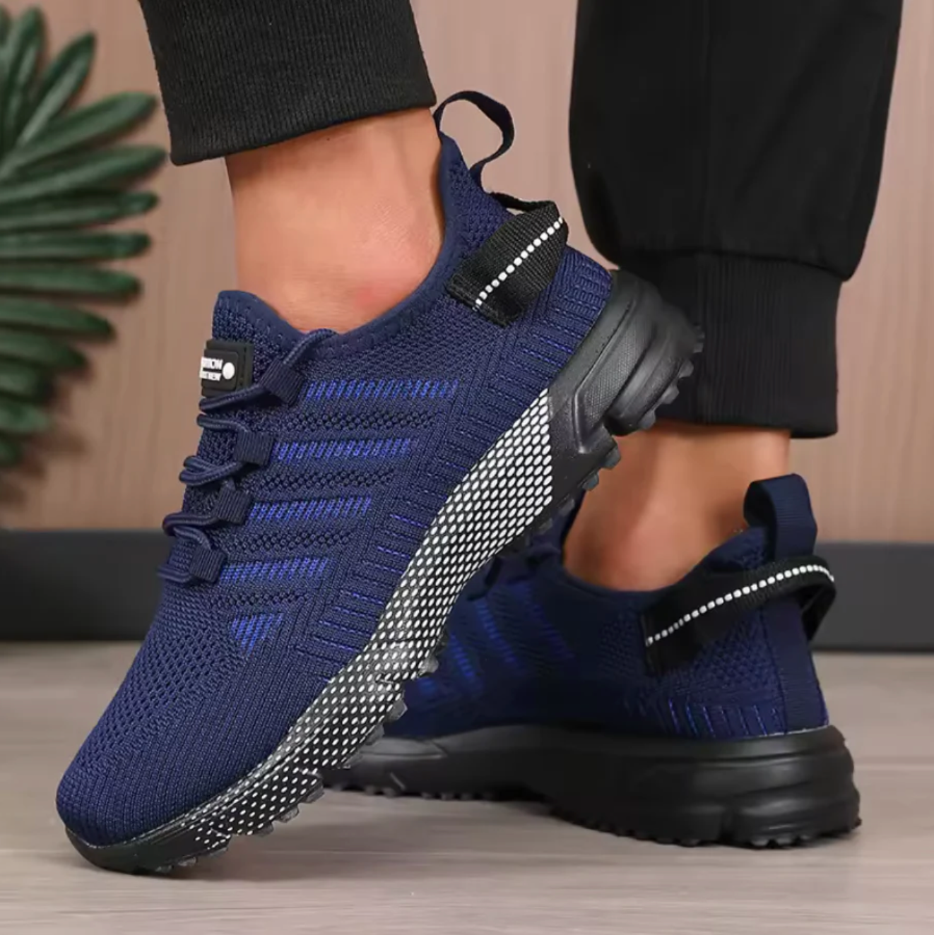 Elegante Komfort Sneaker „Stride Easy“ – Innenansicht | Schuh Galaxy
