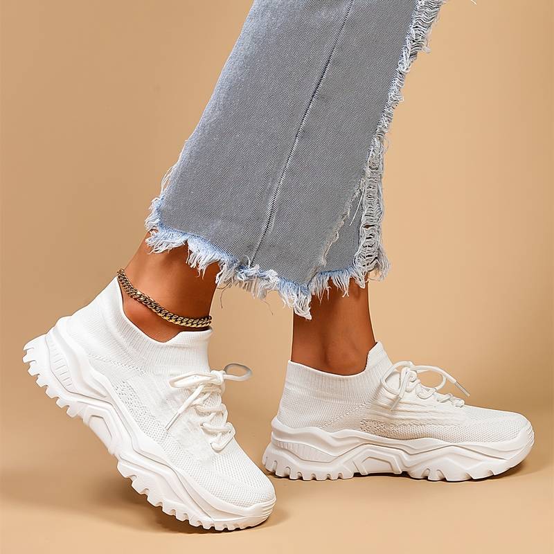 Orthopädische Trendschuhe mit zusätzlicher Fußunterstützung