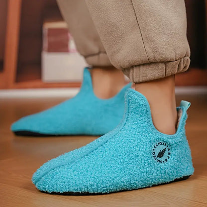 Moderne Fuzzy Hausschuhe „AEFE“ – Beide Schuhe | Schuh Galaxy
