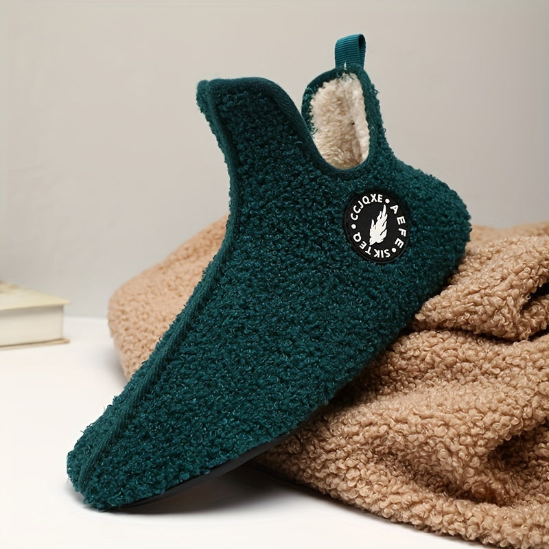 Moderne Fuzzy Hausschuhe „AEFE“ – Seitenansicht | Schuh Galaxy